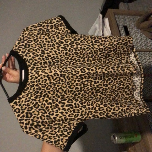 Cheetah crop top - Picture 2 of 2